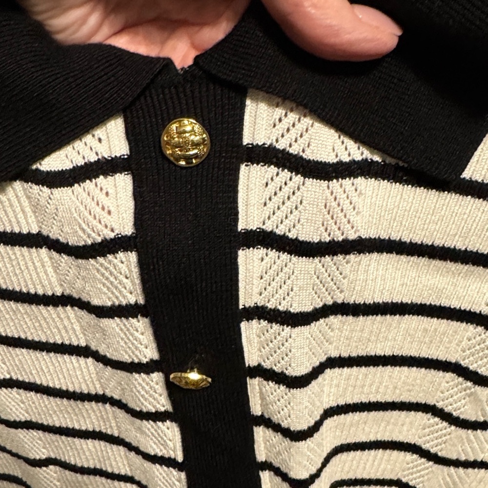 Knit black and white sweater - Picture 3 of 5